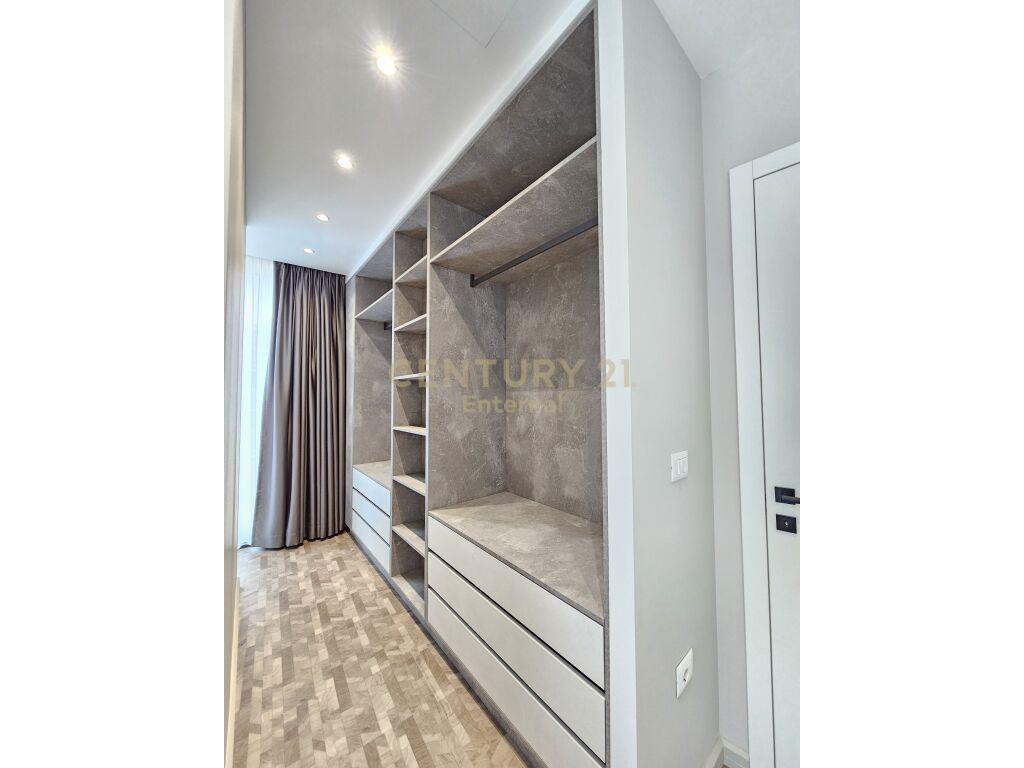 Apartament Luksoz 1+1+parkim Lake View!