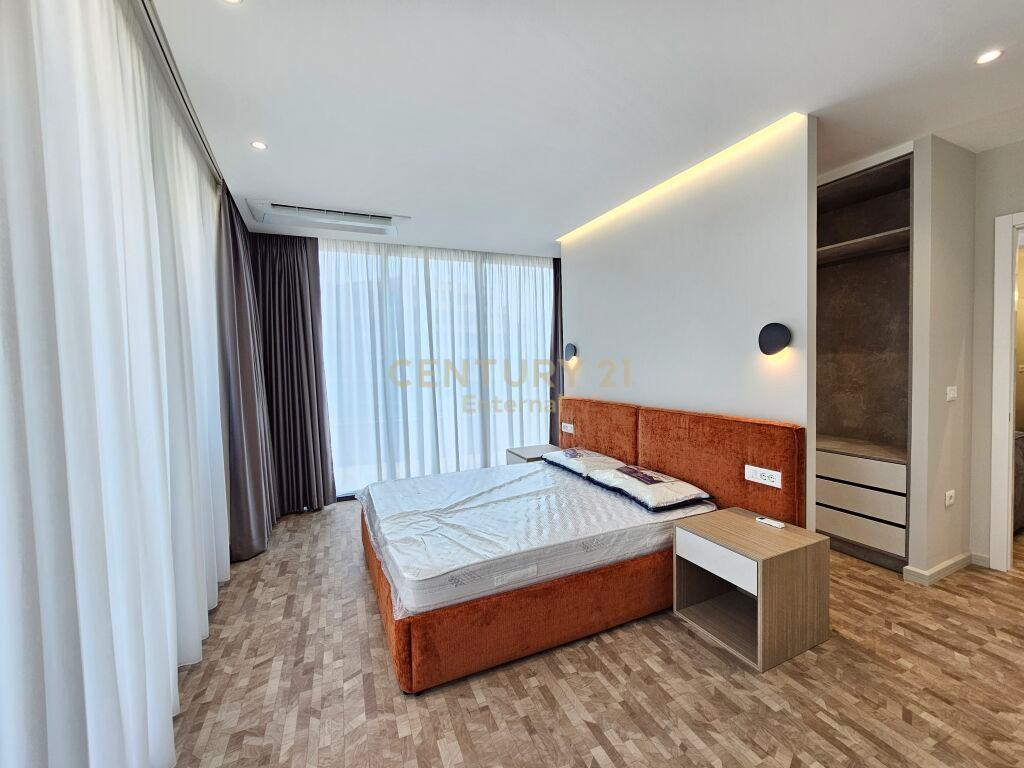 Apartament Luksoz 1+1+parkim Lake View!