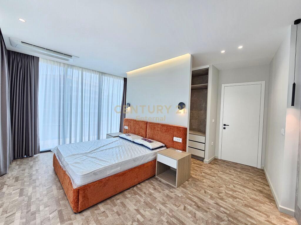 Apartament Luksoz 1+1+parkim Lake View!