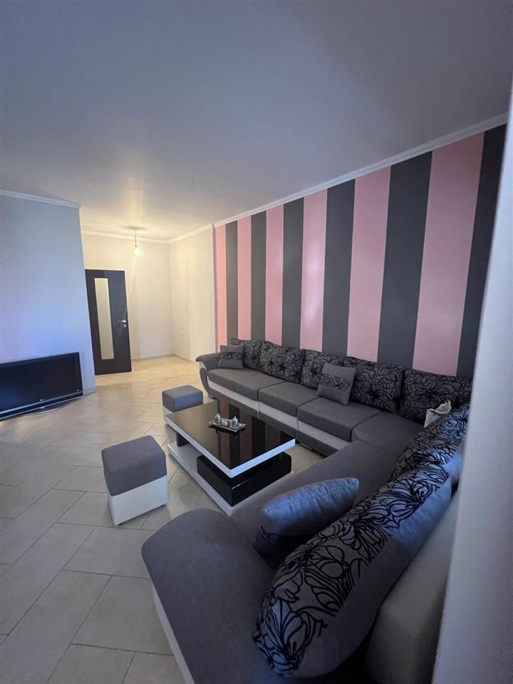 Qira Apartament 2+1+2 Shkozë €450 | 112 m2