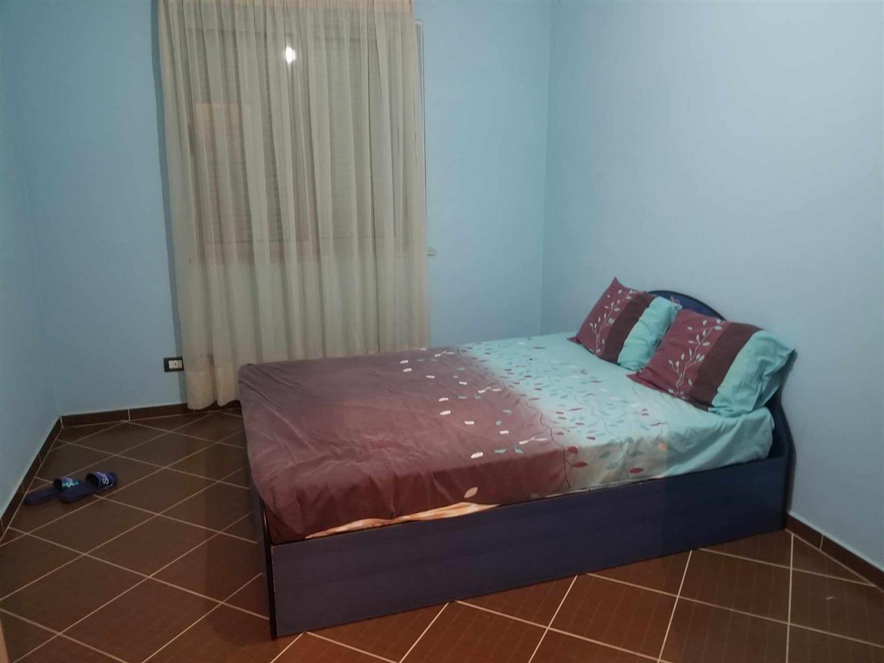 SHES APARTAMENT 2+1 TE MOBILUAR TEK THESARI