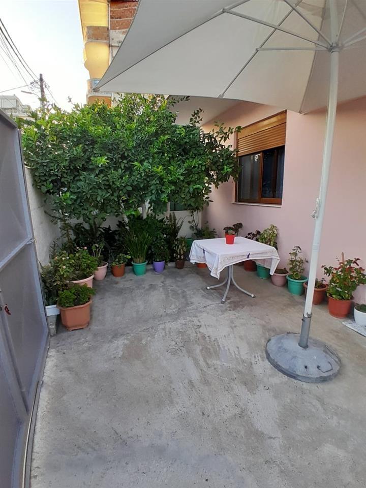 Shitet Shtepia Private 2 Kateshe ne Fier Lagja Liri