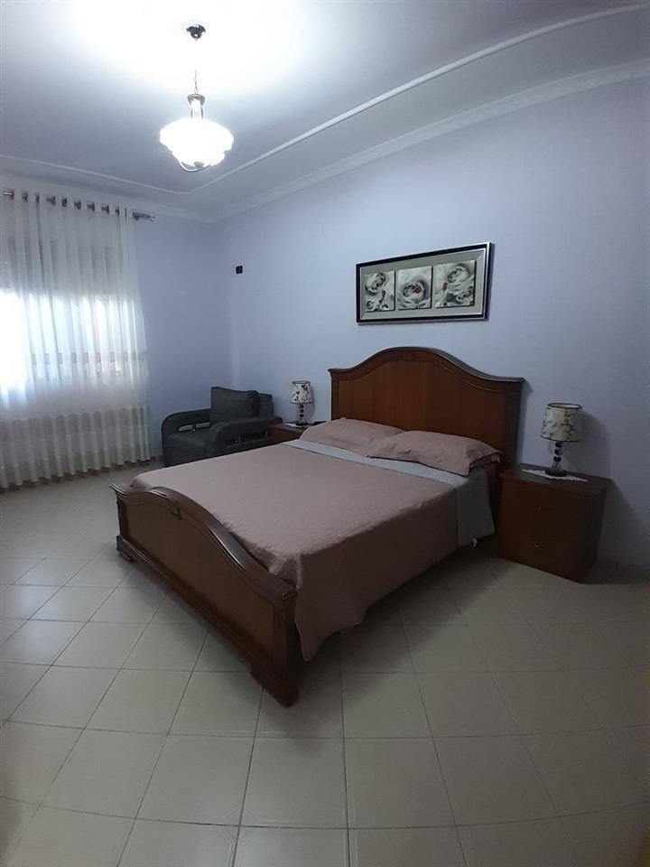 Shitet Shtepia Private 2 Kateshe ne Fier Lagja Liri