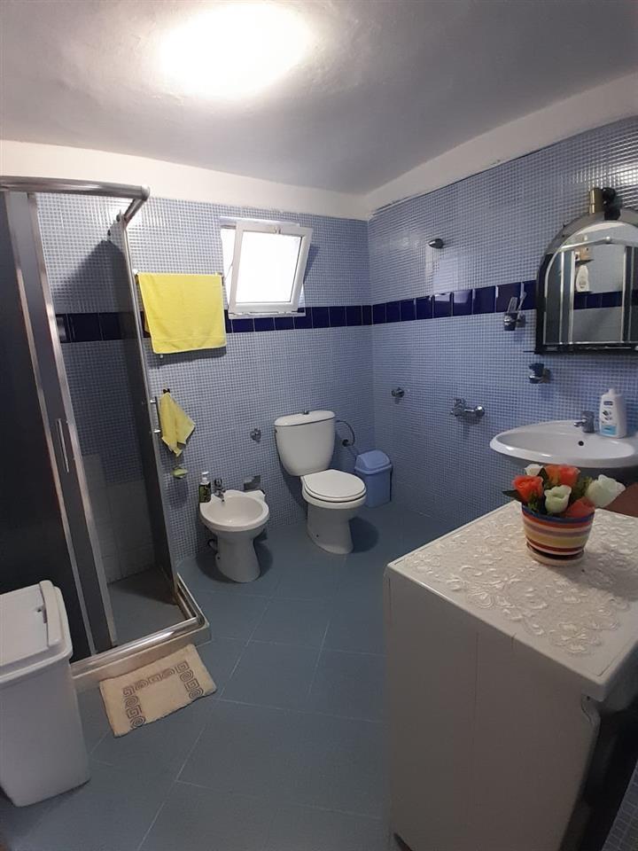 Shitet Shtepia Private 2 Kateshe ne Fier Lagja Liri