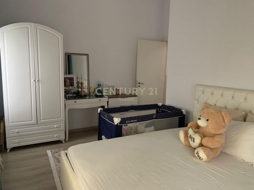 SHESIM APARTAMENT 3+1+2 PRANE KOPSHTIT ZOOLOGJIK