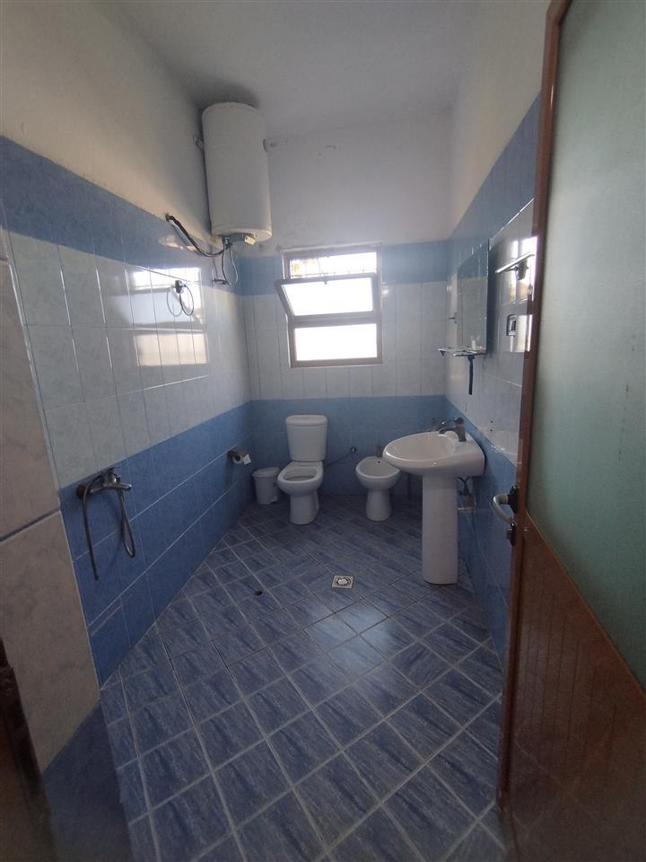 Shitet Shtepia Private lagja Afrimi ri Fier