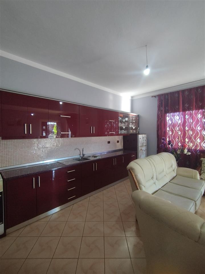 Shitet Shtepia Private lagja Afrimi ri Fier