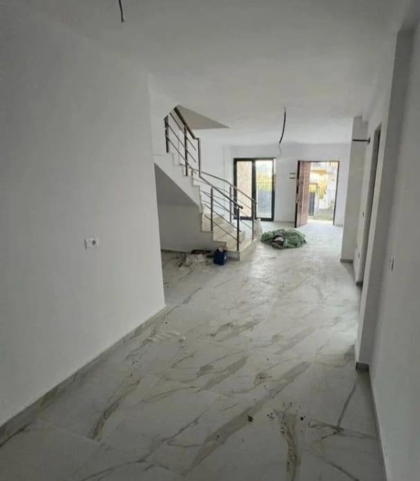 SHITET VILE NE GOLEM PRANE DETIT !