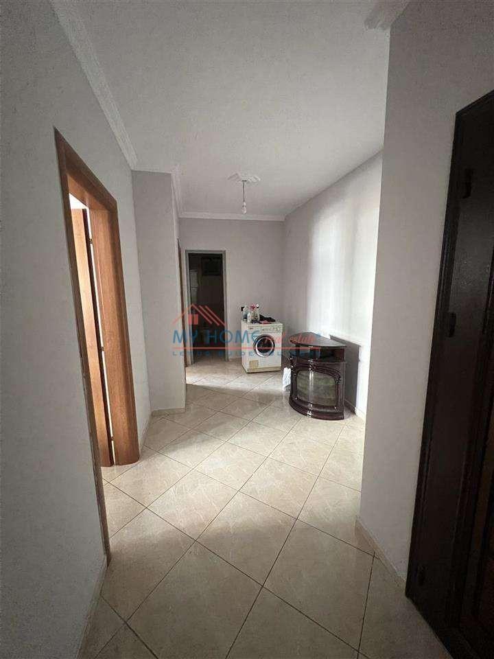 Apartament 2+1 me qera Astir Tirane