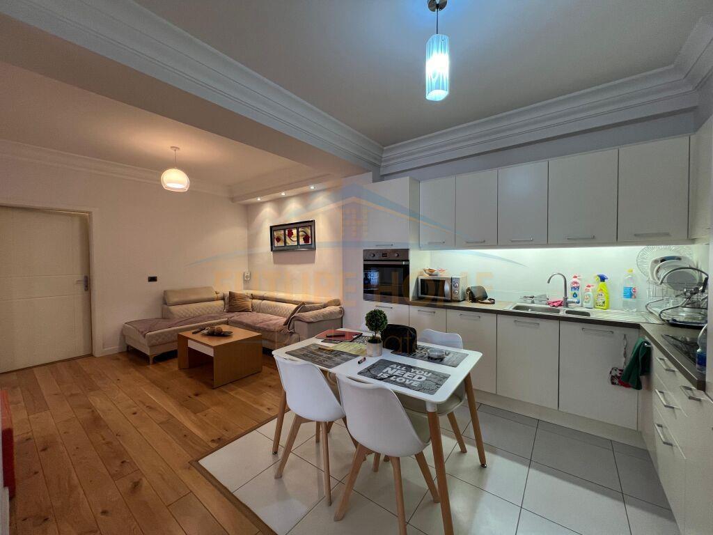 Jap apartament 2+1 me Qera ne Astir
