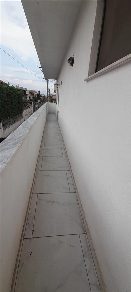 Shtepi me qera e mobiluar 2+1 250 lek neto