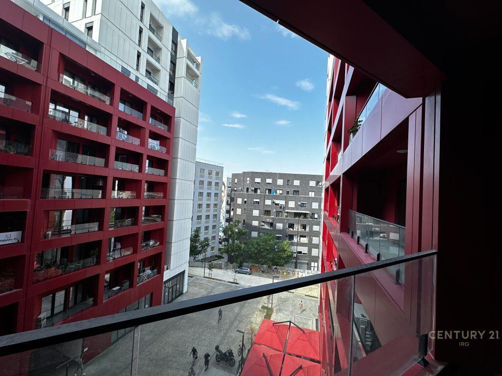 JAPIM ME QIRA AMBIENT PER ZYRA ARLIS FARMACIA 10!