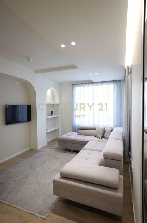 Qira Apartament 1+1+1 Sheshi Wilson 800 € 50 m2