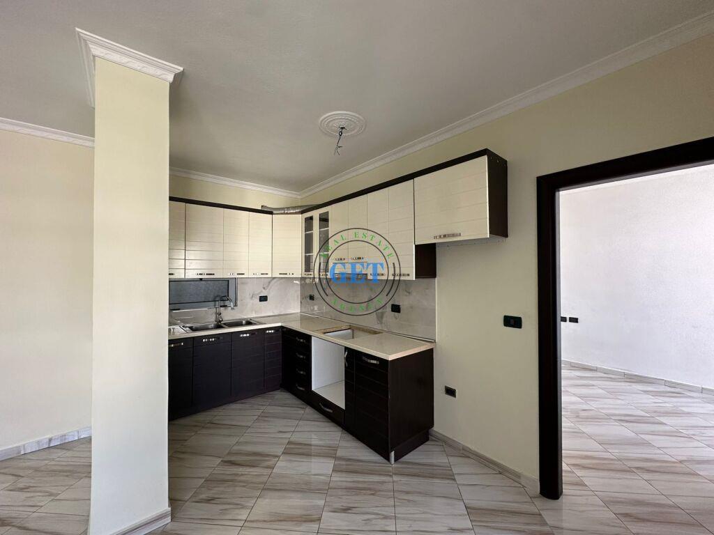 Qira, Apartament 2+1+2 , Ish-URT, Durrës Ish-URT
