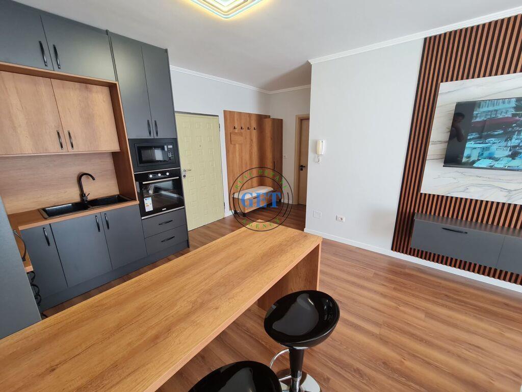 Shitet, Apartament Luxury 1+1, Rrota e Kuqe, Durres