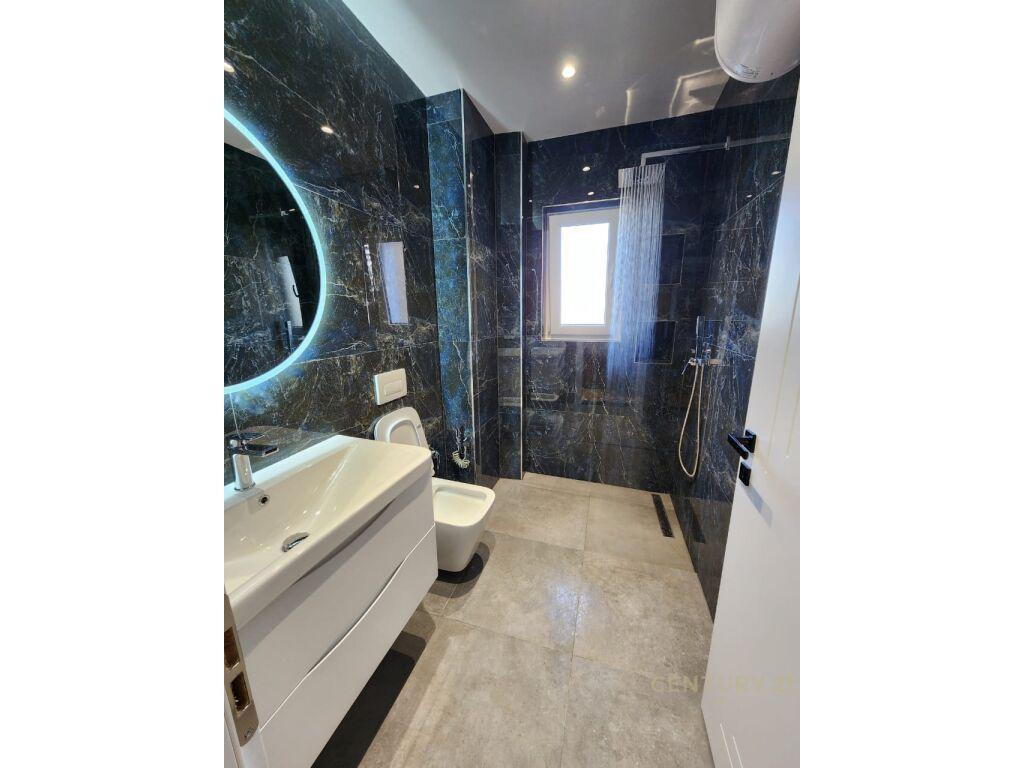 Apartament 2+1 tek Ish Stacioni i Trenit!