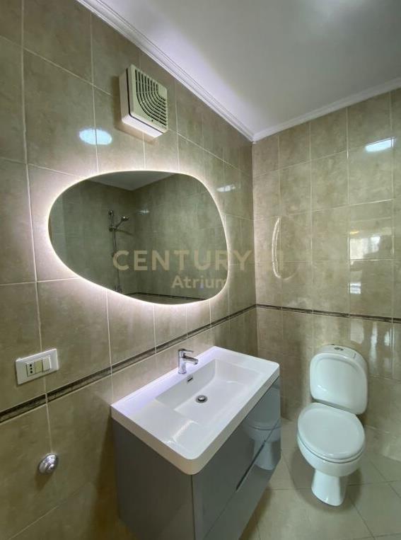 Qira Apartament 2+1+2 Rruga e Kavajes 800 € 106 m2