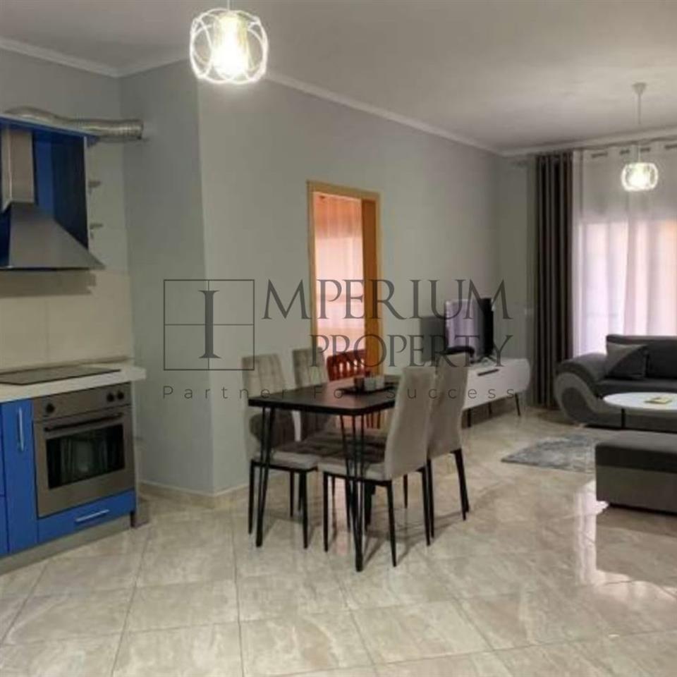 JEPET ME QIRA DURRES