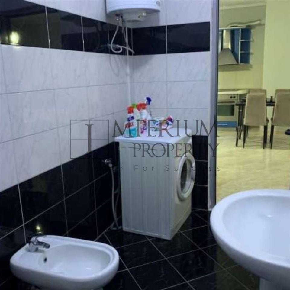 JEPET ME QIRA DURRES