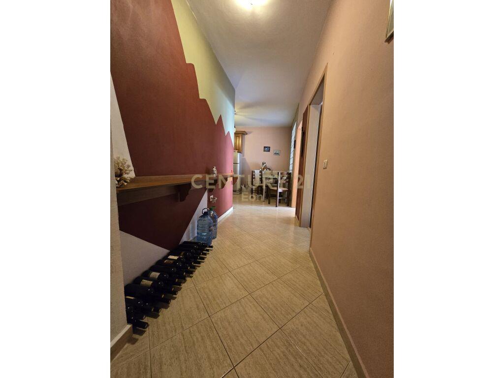 Apartament 1+1 me Qira në Plazh, Durrës – 280€ | 72m²