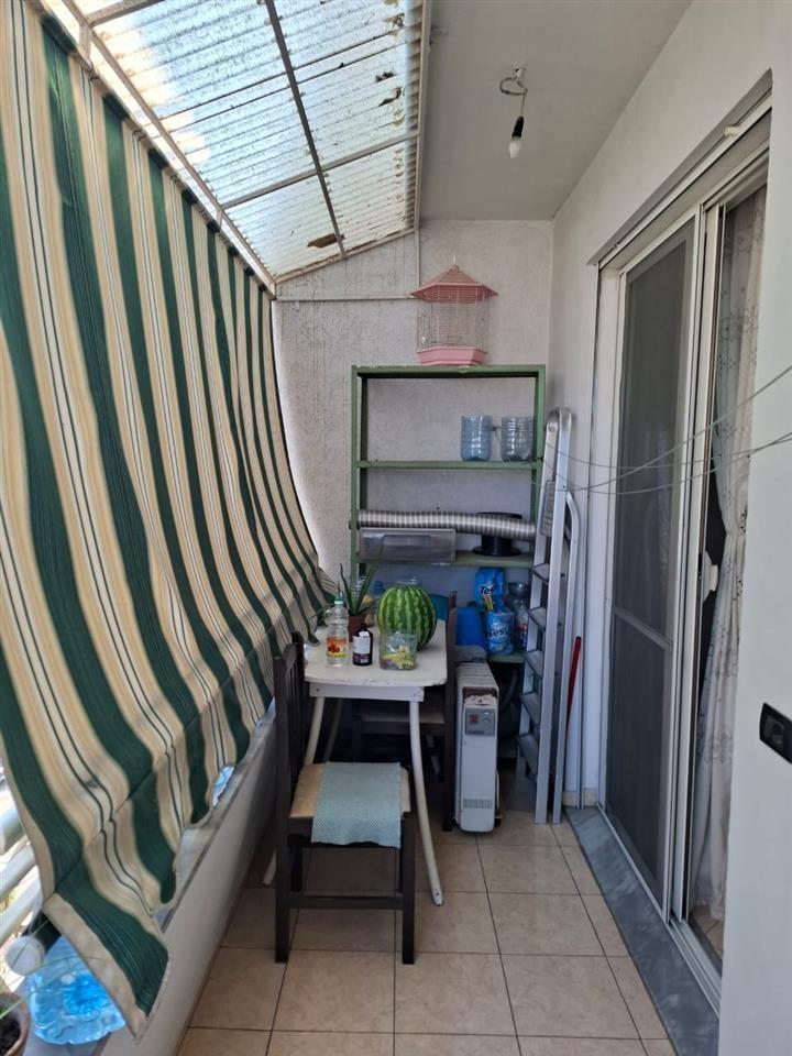 SHITET APARTAMENT 1+1 PRANE STACIONIT TRENIT DURRES!