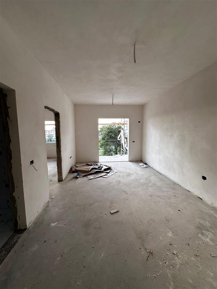 Shiten Apartamente/Duplex 1+1 dhe 2+1 me pishine, Golem