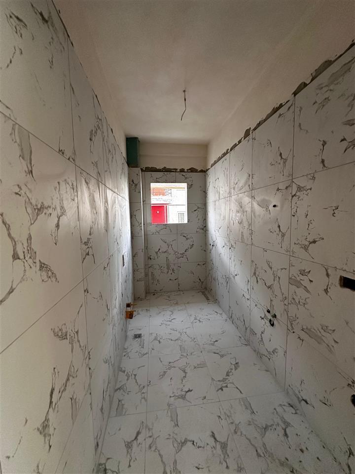 Shiten Apartamente/Duplex 1+1 dhe 2+1 me pishine, Golem