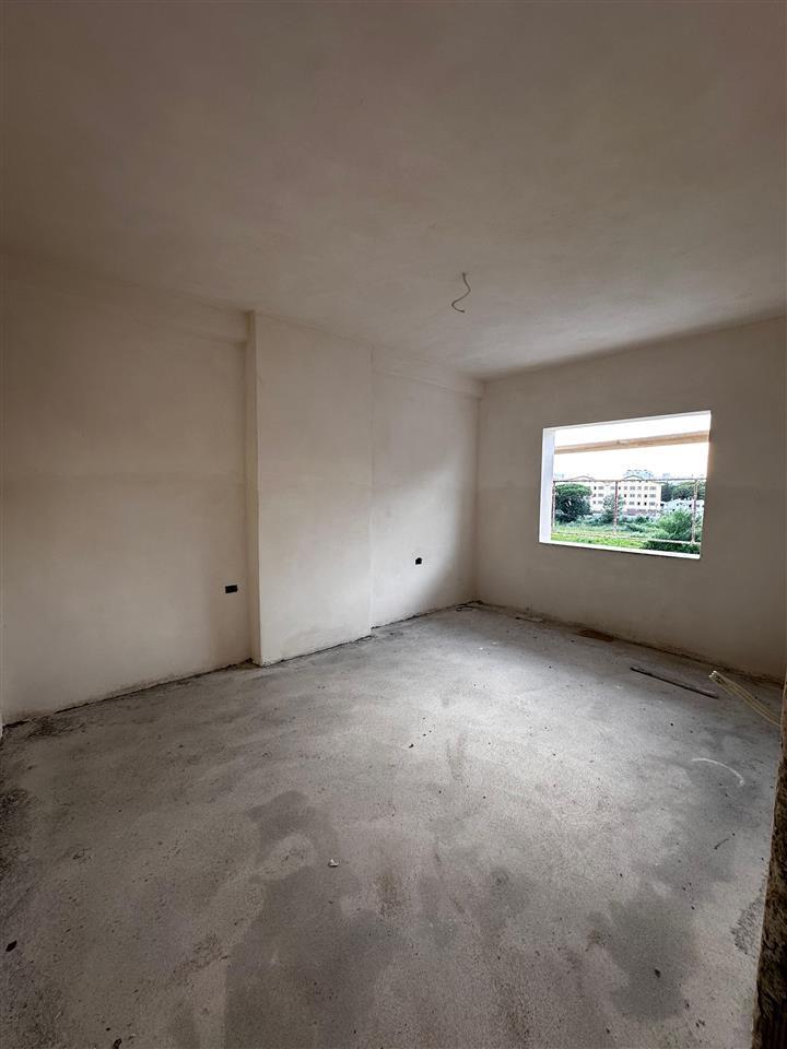 Shiten Apartamente/Duplex 1+1 dhe 2+1 me pishine, Golem