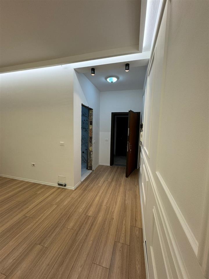 SHITET APARTAMENT 1+1 VIJE E PARE !