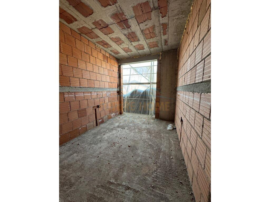 Shitet, Apartament 2+1, Jordan Misja , Tiranë