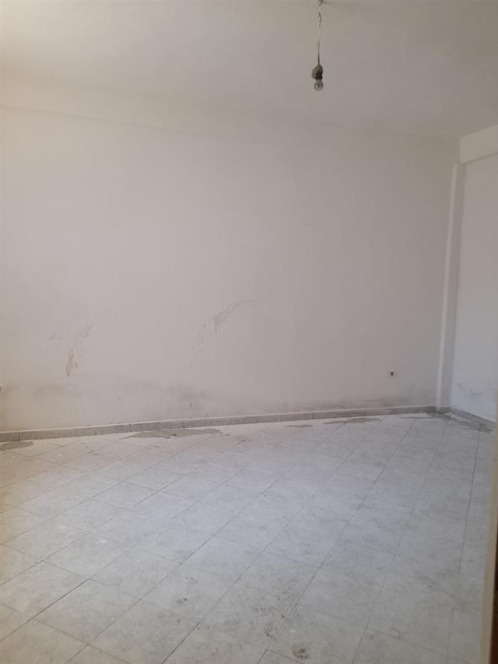 SHITET SHTEPI PRIVATE TEK LAGJA 18 NE DURRES !