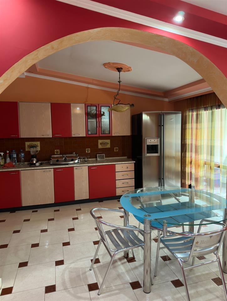 SHITET APARTMENT 2+1+1 TEK SHKEMBI KAVAJES