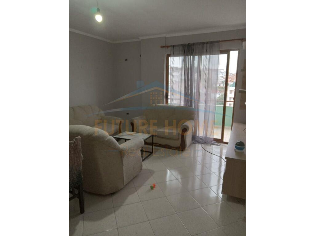 Apartament 2+1, për Qera