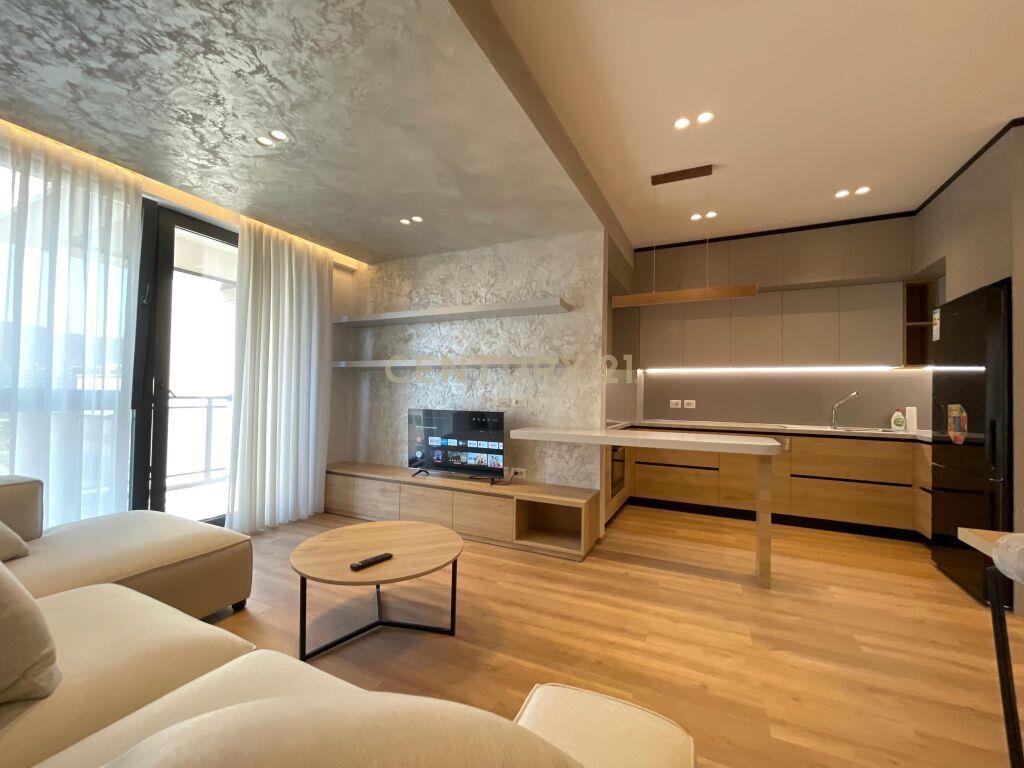 QIRA, APARTAMENT MODERN 2+1 + POST PARKIMI Neom98098