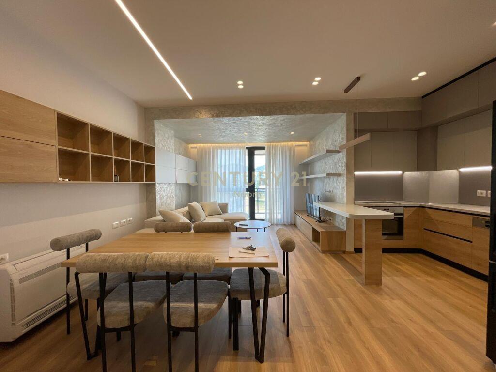 QIRA, APARTAMENT MODERN 2+1 + POST PARKIMI Neom98098