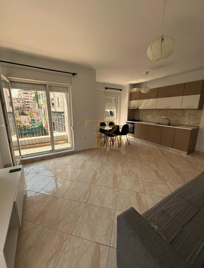 Apartament 2+1+2 me qera, Kompleksi Kontakt