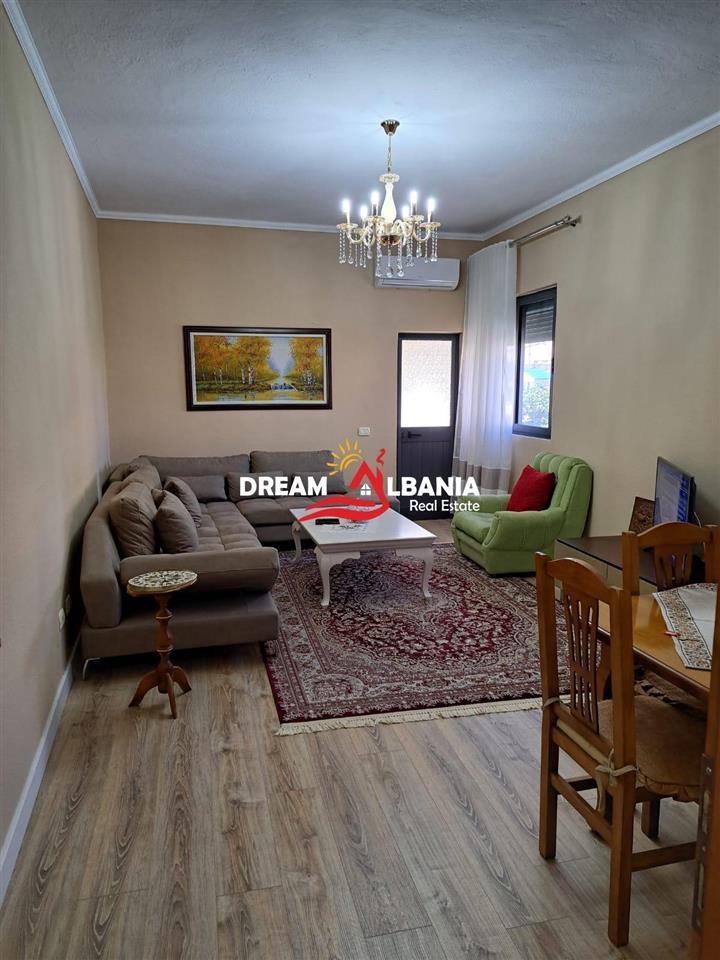 Vile 2 kateshe per Shitje prane Detit , Lagjia 13 Durres