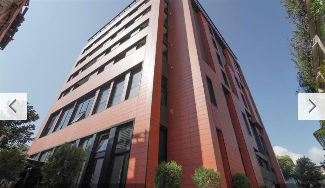 Perballe Toptanit jepet me qera apartament 1+1