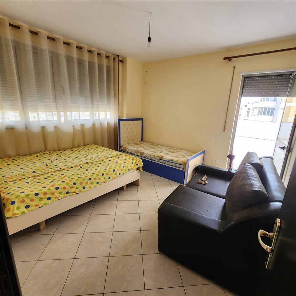 Qira, Apartament 2+1 tek Ish Rajoni, Durres