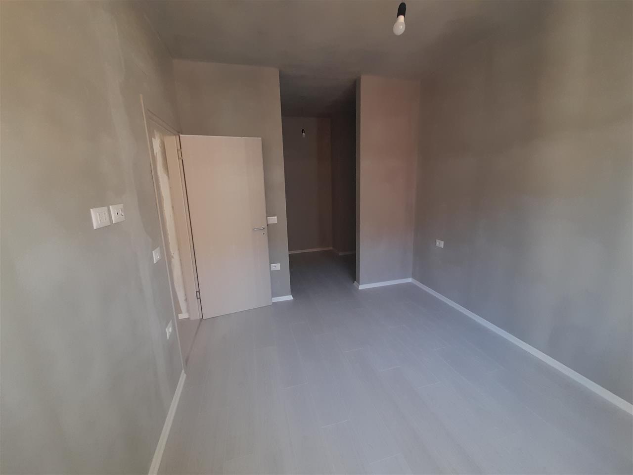 Jepet me qera Ap 1+1 per ZYRA +Vend parkimi