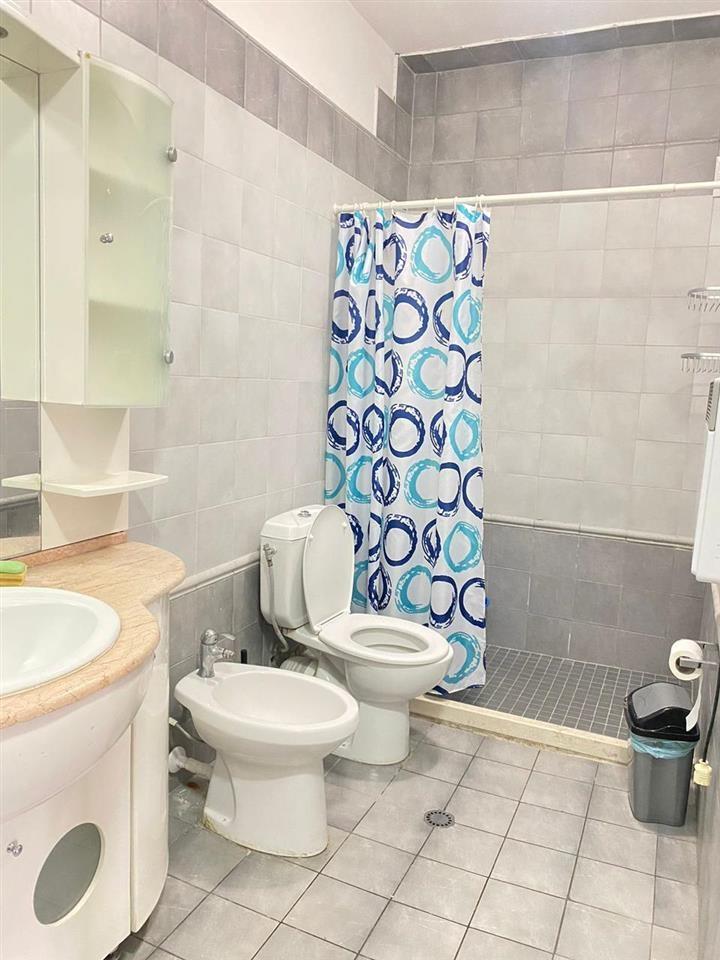 JEPET APARTAMENT 2+1 ME QIRA TE POLIKLINIKA !