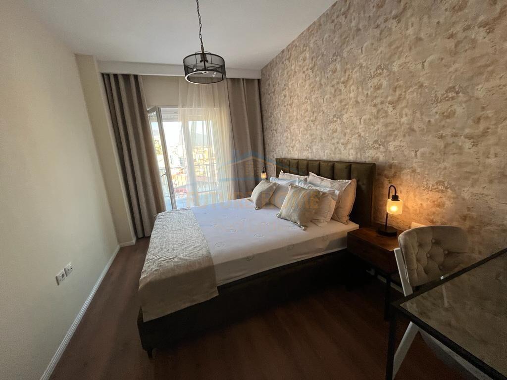 Qera, Apartament 1+1+Post Parkimi, Rruga e Barrikadave, Tira