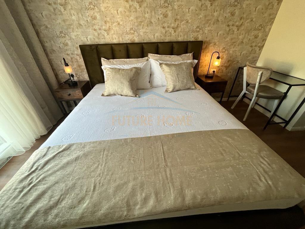 Qera, Apartament 1+1+Post Parkimi, Rruga e Barrikadave, Tira