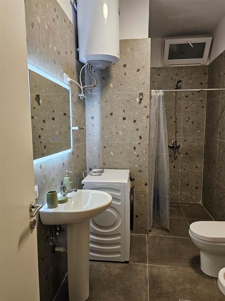 Apartament 2+1 & vend parkimi Kompleksi INERTI shpk