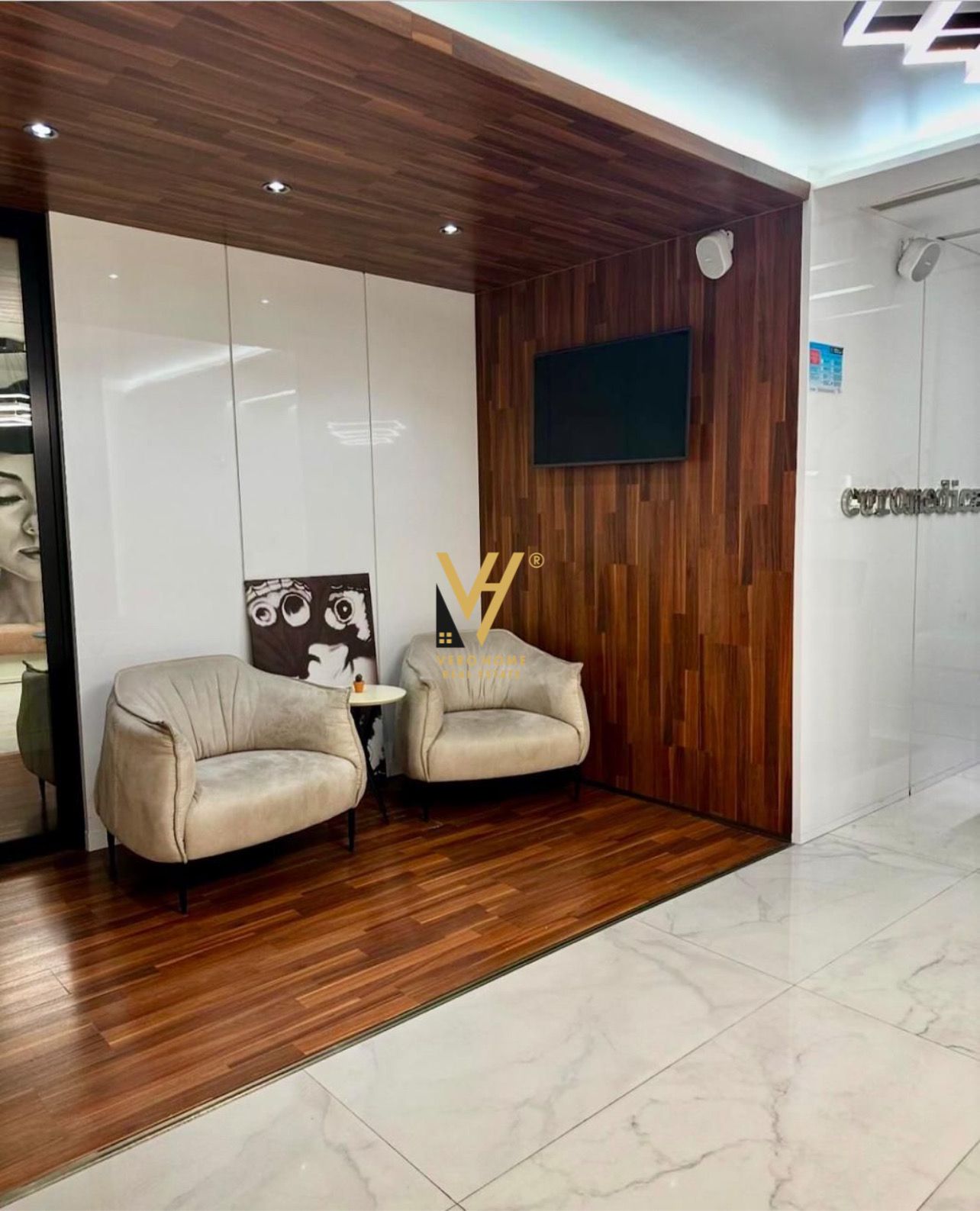 AMBIENT ISH EKSPOZITA SOT 484.000 EURO