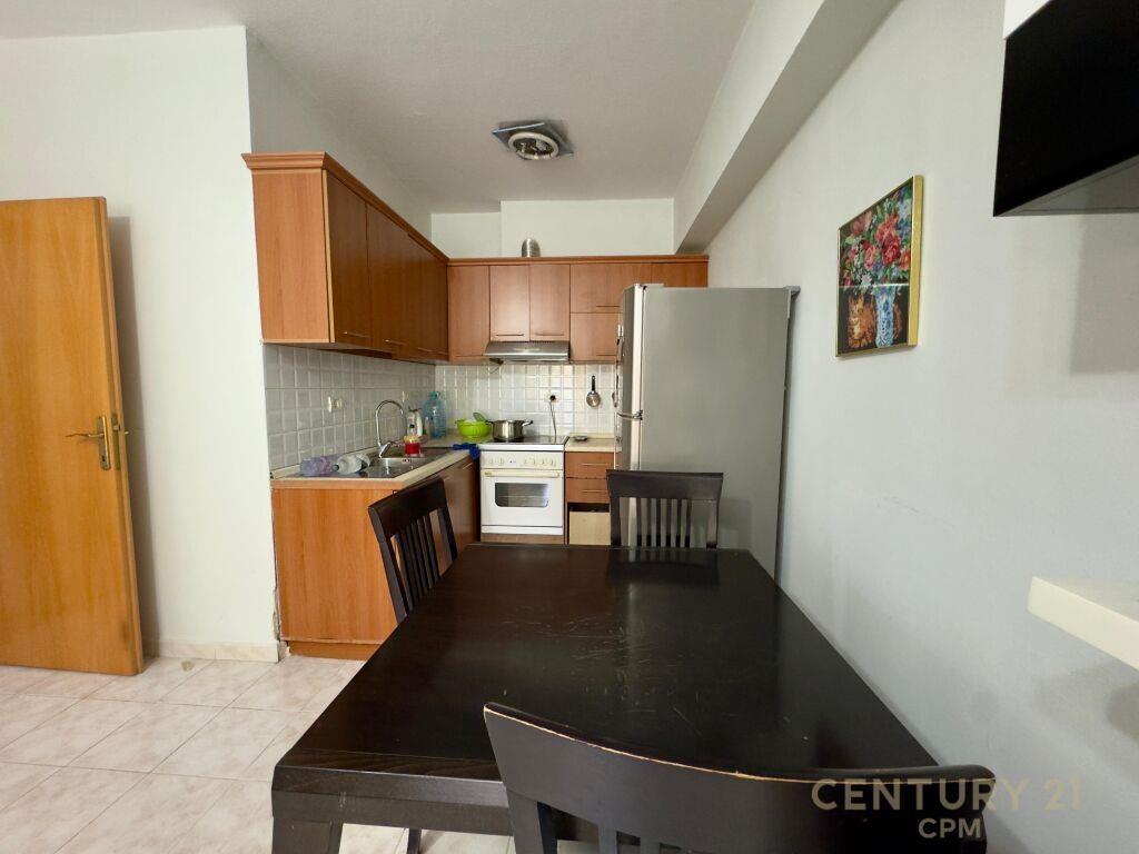 Qira Apartament 120 m² 2+1 Sheshi Wilson 600 €