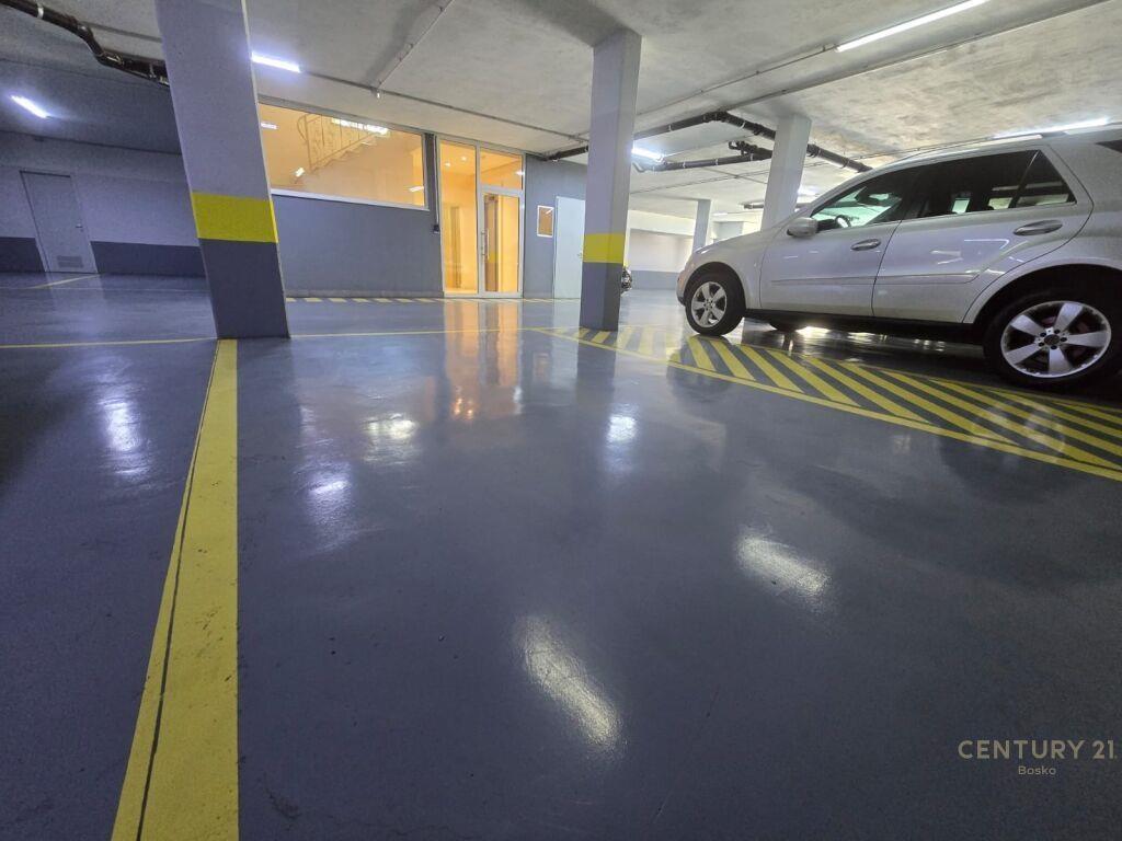 Apartament 2+1+2 + Post Parkimi per Qira prane “TEG”