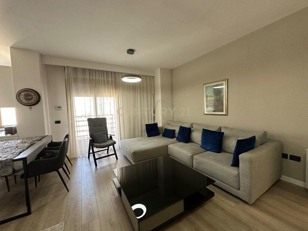 Qira Apartament 100 m² 2+1+1 Sheshi Skëndërbej 1200 €
