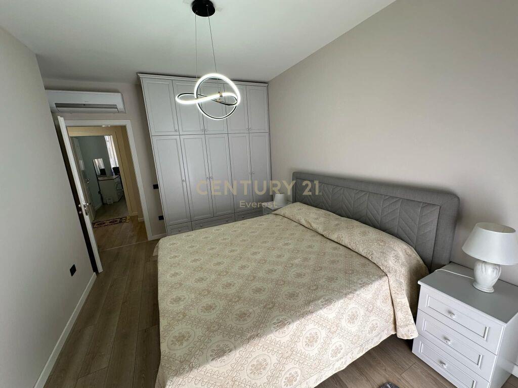 Qira Apartament 100 m² 2+1+1 Sheshi Skëndërbej 1200 €