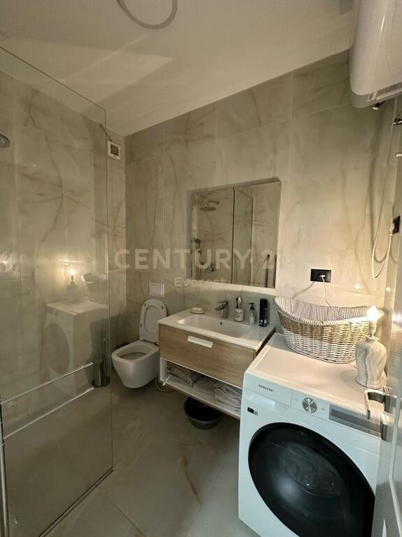 Qira Apartament 100 m² 2+1+1 Sheshi Skëndërbej 1200 €